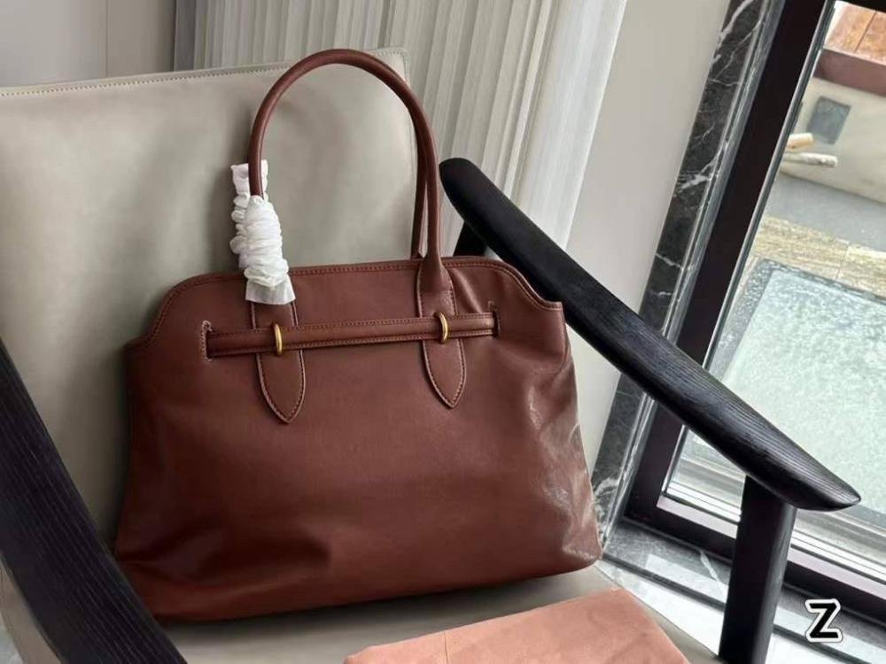 Bag miu miu - الصورة 4