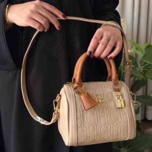 شنطة كارولينا هريرا