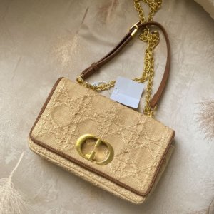 شنطة ديور